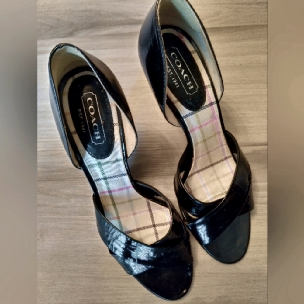 COACH PATENT LEATHER HEELS